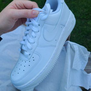 Nike Air Force 1s '07